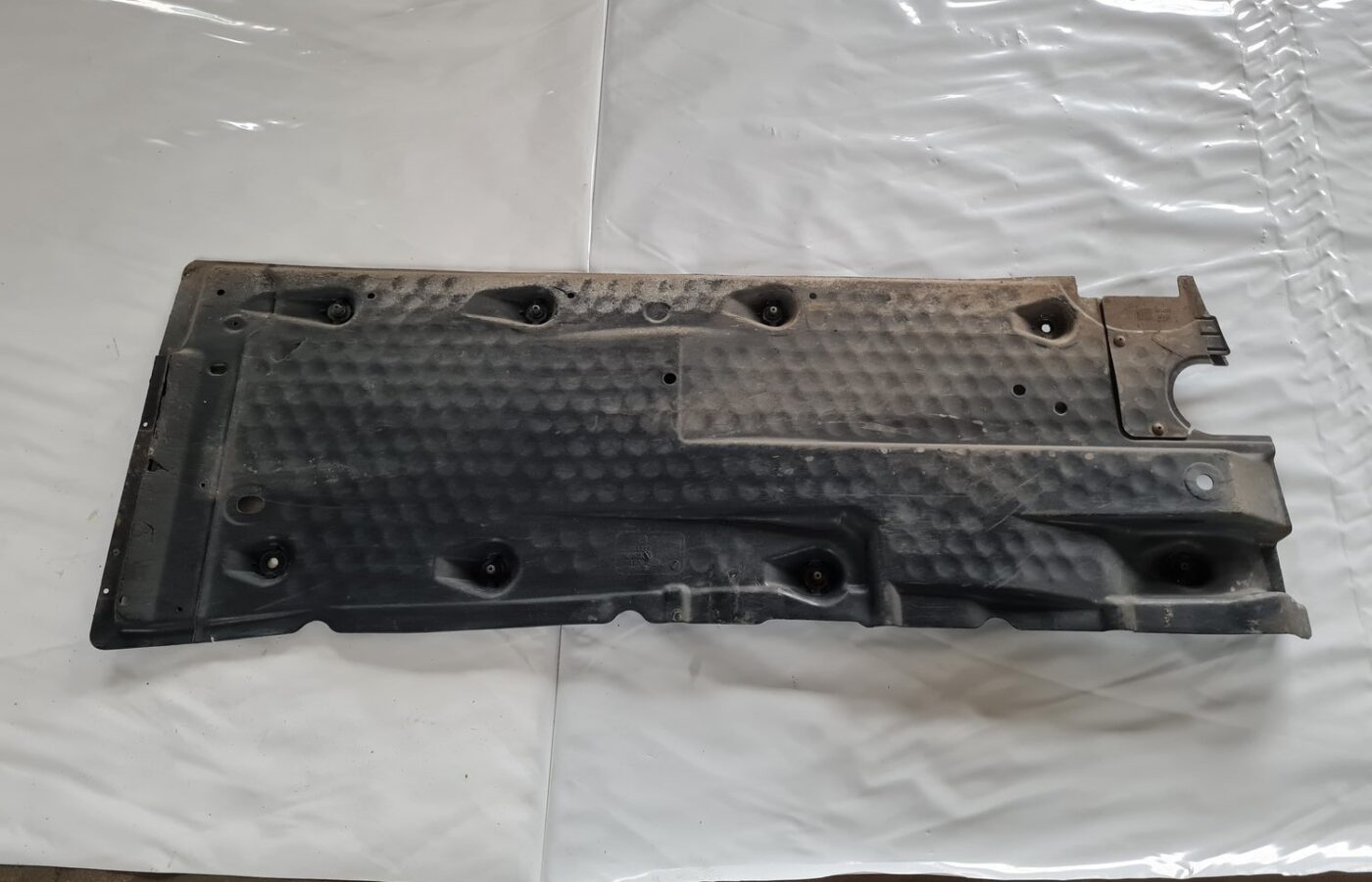 Virsbūves apakšējais aizsargs priekš ŠKODA OCTAVIA 2007 7 Virsbūves apakšējais aizsargs priekš ŠKODA OCTAVIA 2007