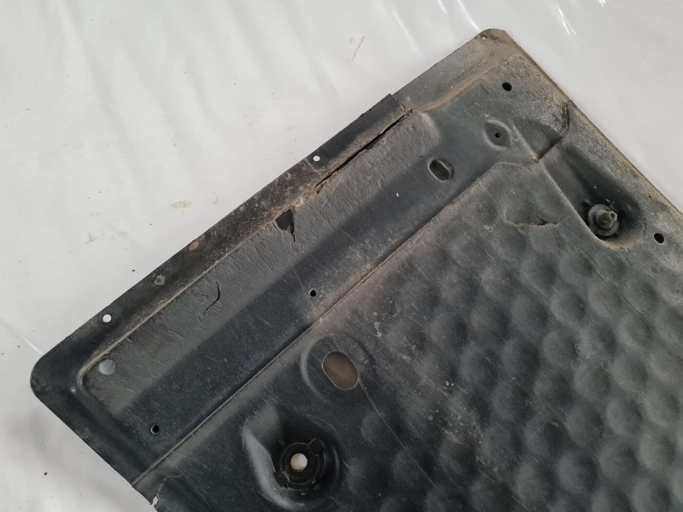 Virsbūves apakšējais aizsargs priekš ŠKODA OCTAVIA 2007 6 Virsbūves apakšējais aizsargs priekš ŠKODA OCTAVIA 2007