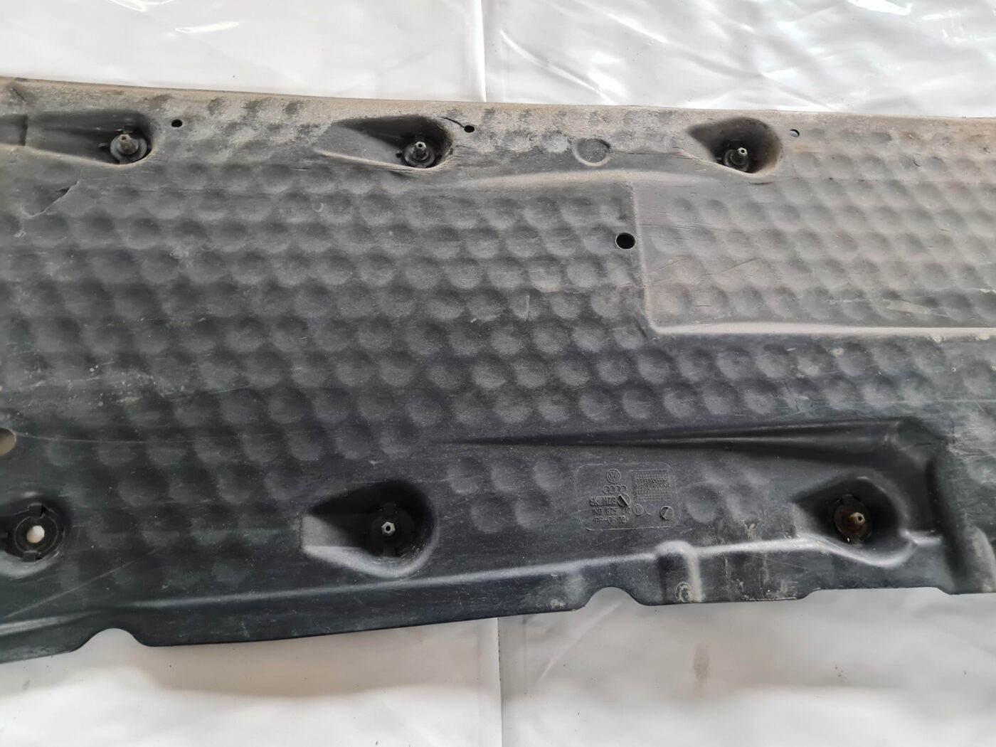 Virsbūves apakšējais aizsargs priekš ŠKODA OCTAVIA 2007 5 Virsbūves apakšējais aizsargs priekš ŠKODA OCTAVIA 2007