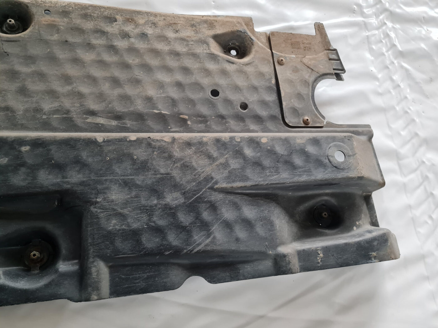 Virsbūves apakšējais aizsargs priekš ŠKODA OCTAVIA 2007 4 Virsbūves apakšējais aizsargs priekš ŠKODA OCTAVIA 2007