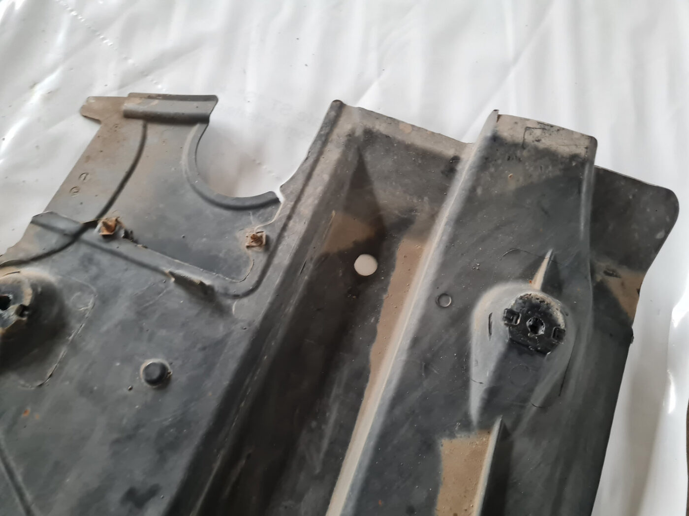 Virsbūves apakšējais aizsargs priekš ŠKODA OCTAVIA 2007 3 Virsbūves apakšējais aizsargs priekš ŠKODA OCTAVIA 2007