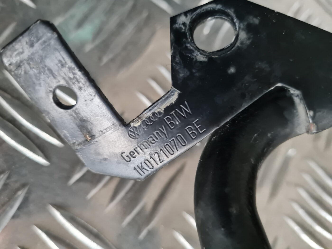 Dzesēšanas caurule priekš ŠKODA OCTAVIA 2007 3 Dzesēšanas caurule priekš ŠKODA OCTAVIA 2007