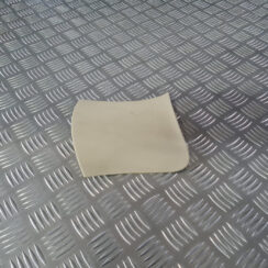 Bagāžnieka nodalījuma sānu apdares lūka priekš VOLVO XC 60 2009