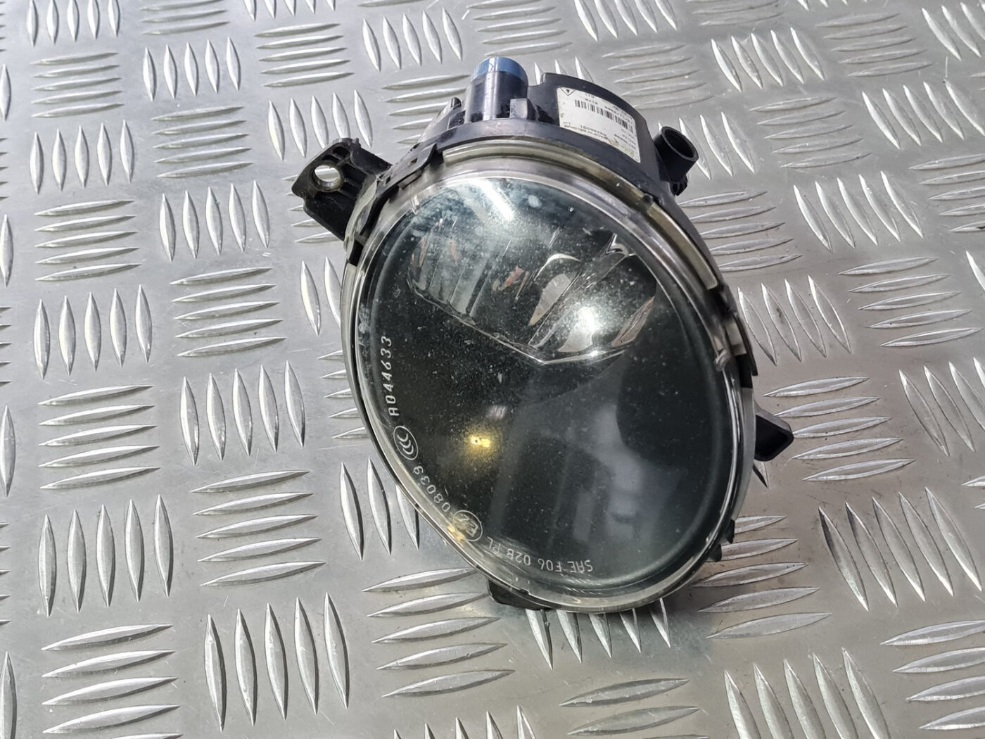 Miglas lukturis priekšā pa kreisi priekš VOLVO XC 60 2009 2 Miglas lukturis priekšā pa kreisi priekš VOLVO XC 60 2009