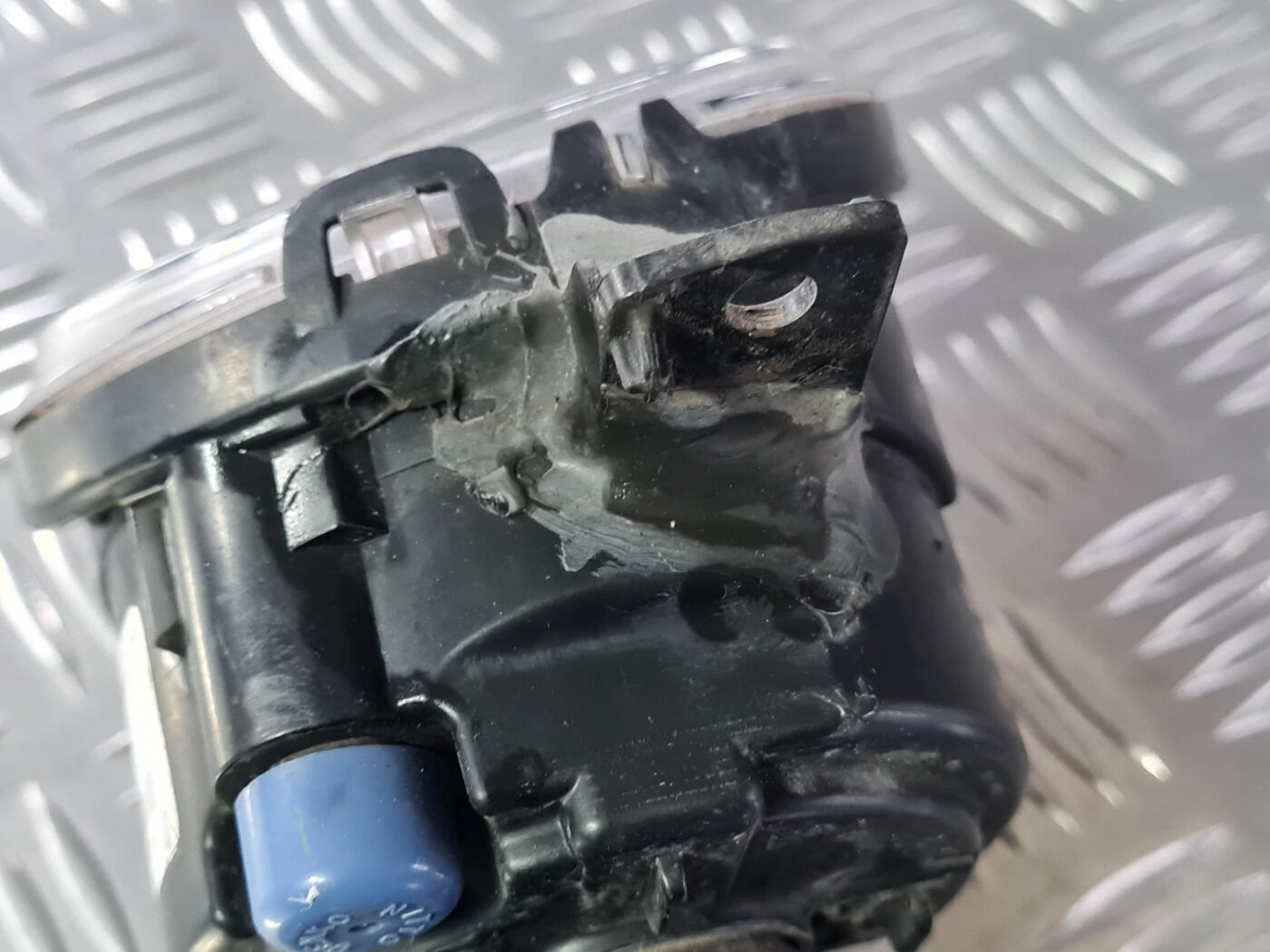 Miglas lukturis priekšā pa kreisi priekš VOLVO XC 60 2009 5 Miglas lukturis priekšā pa kreisi priekš VOLVO XC 60 2009