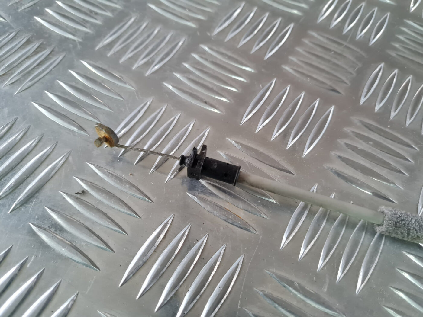 Priekšējāis labais durvju rokturis priekš VOLVO XC 60 2009 2 Priekšējāis labais durvju rokturis priekš VOLVO XC 60 2009