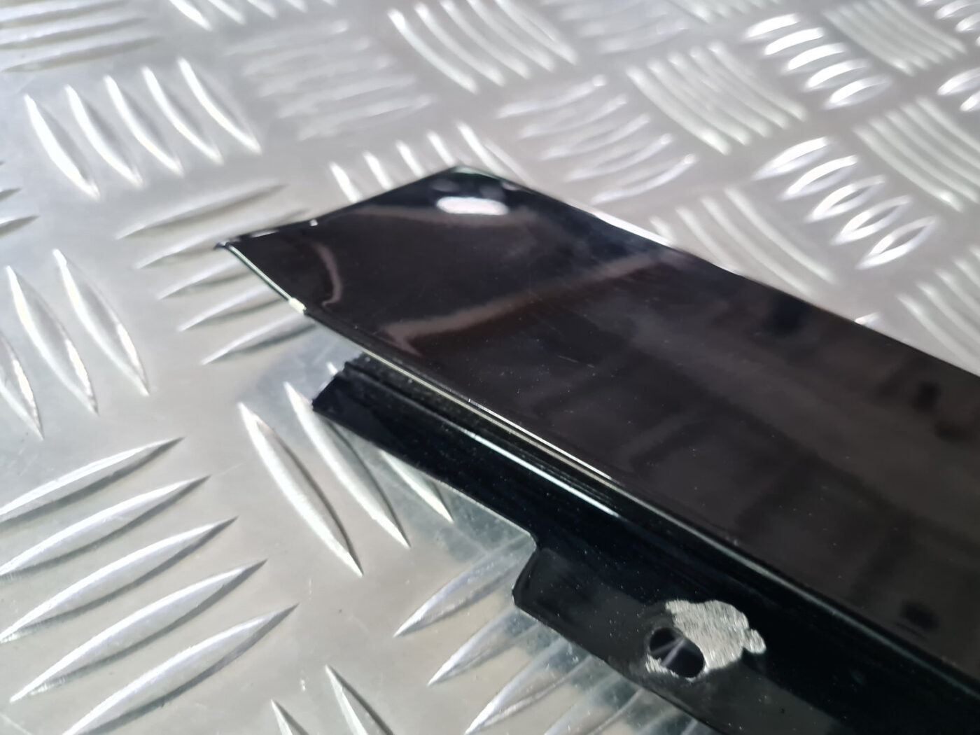 Durvju stikla moldings priekš VOLVO XC 60 2009 6 Durvju stikla moldings priekš VOLVO XC 60 2009