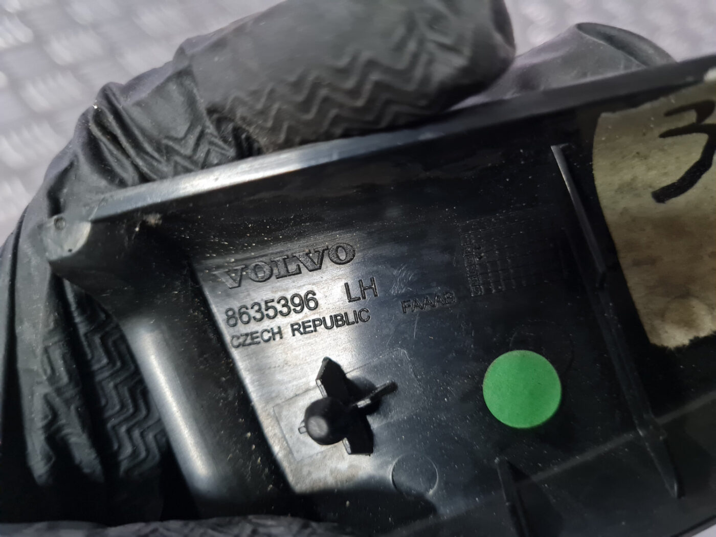 Durvju stikla moldings priekš VOLVO XC 60 2009 3 Durvju stikla moldings priekš VOLVO XC 60 2009