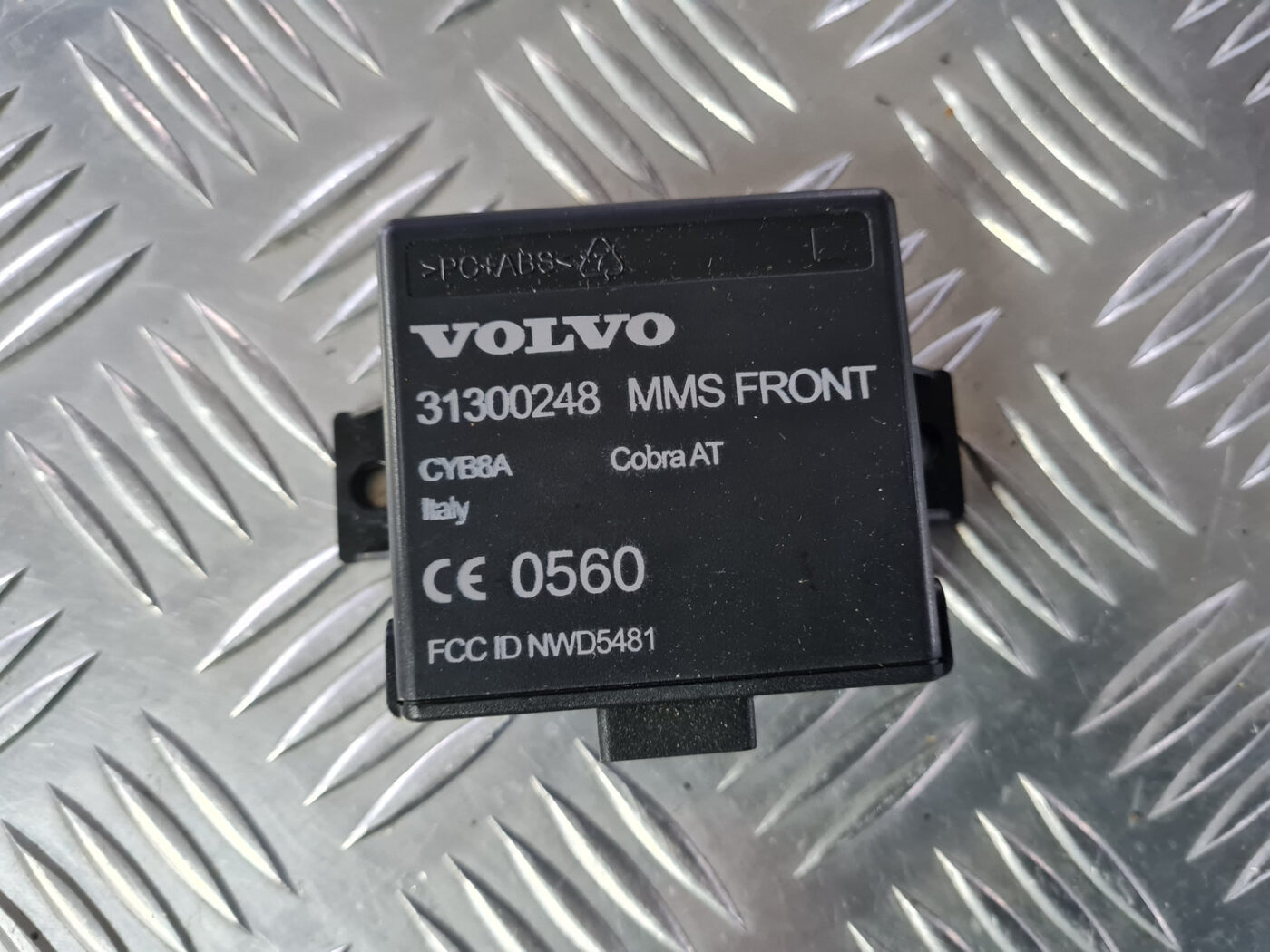 Parkošanās devēju vadības bloks priekš VOLVO XC 60 2009 2 Parkošanās devēju vadības bloks priekš VOLVO XC 60 2009