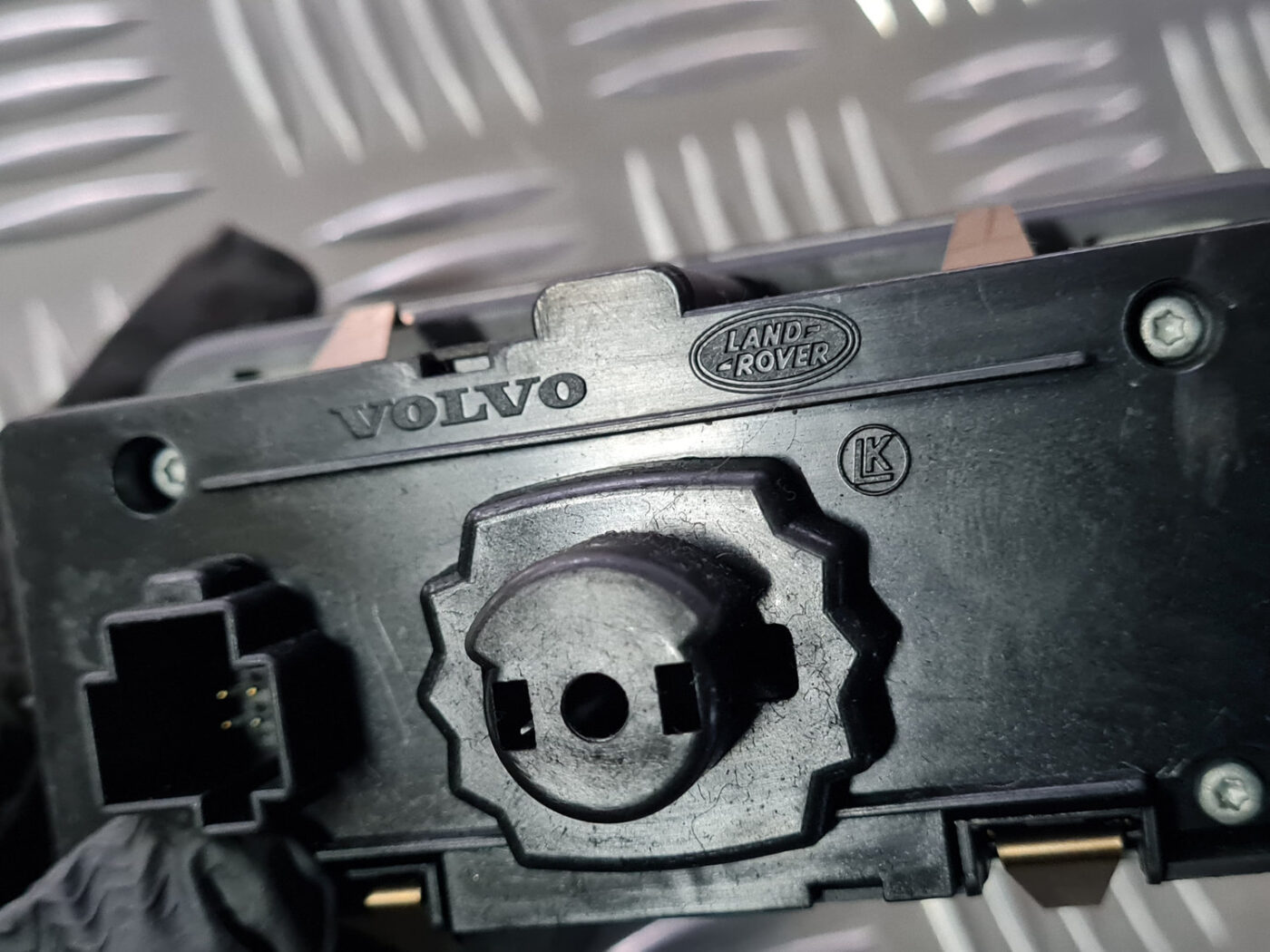 Gaismas slēdzis priekš VOLVO XC 60 2009 4 Gaismas slēdzis priekš VOLVO XC 60 2009