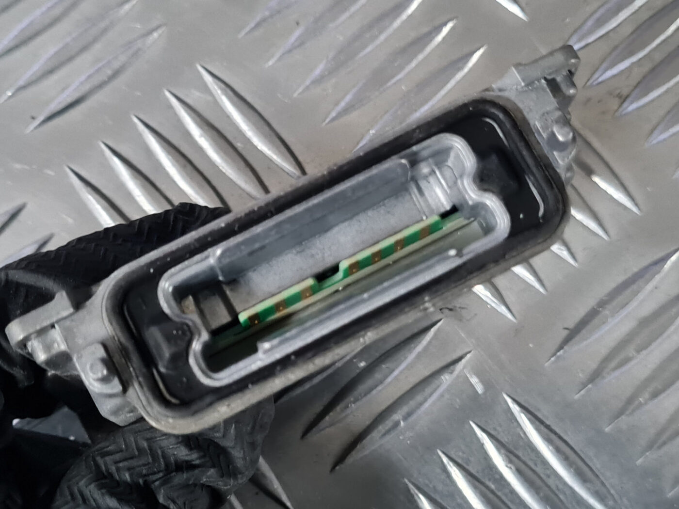 Ksenona vadības bloks priekš VOLVO XC 60 2009 4 Ksenona vadības bloks priekš VOLVO XC 60 2009