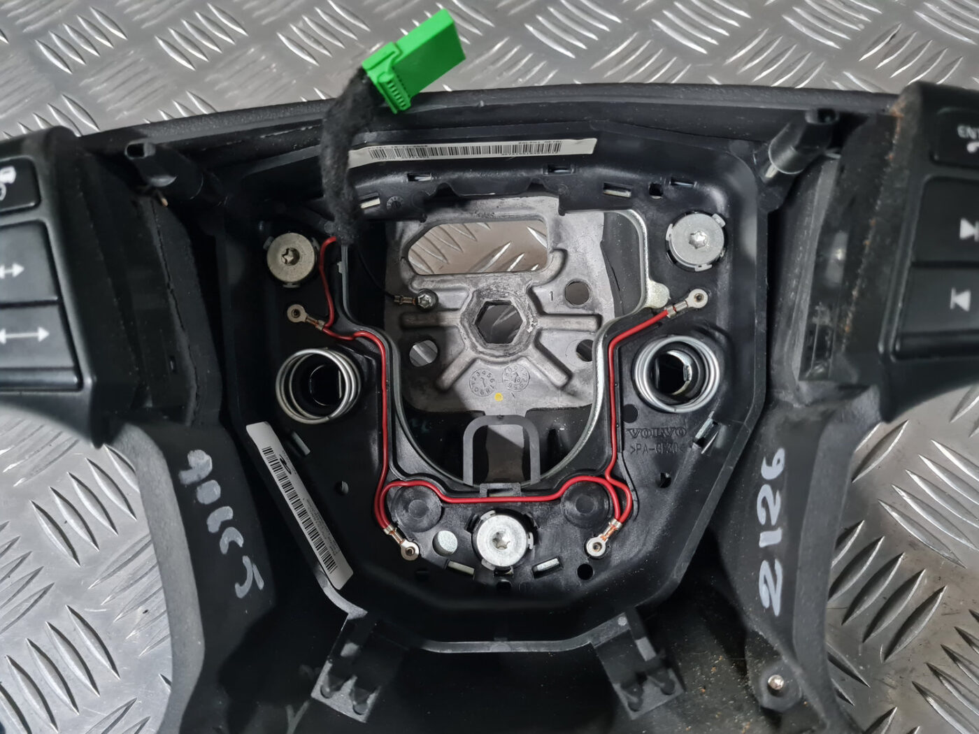 Stūre priekš VOLVO XC 60 2009 14 Stūre priekš VOLVO XC 60 2009