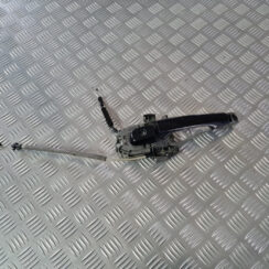 Priekšējāis kreisais durvju rokturis priekš VOLVO XC 60 2009