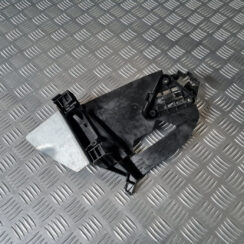 Durvju roktura iekšējais stiprinājums priekš VOLVO XC 60 2009