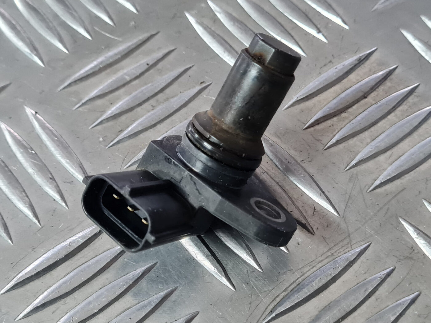 Sadales vārpstas devējs priekš VOLVO XC 60 2009 2 Sadales vārpstas devējs priekš VOLVO XC 60 2009