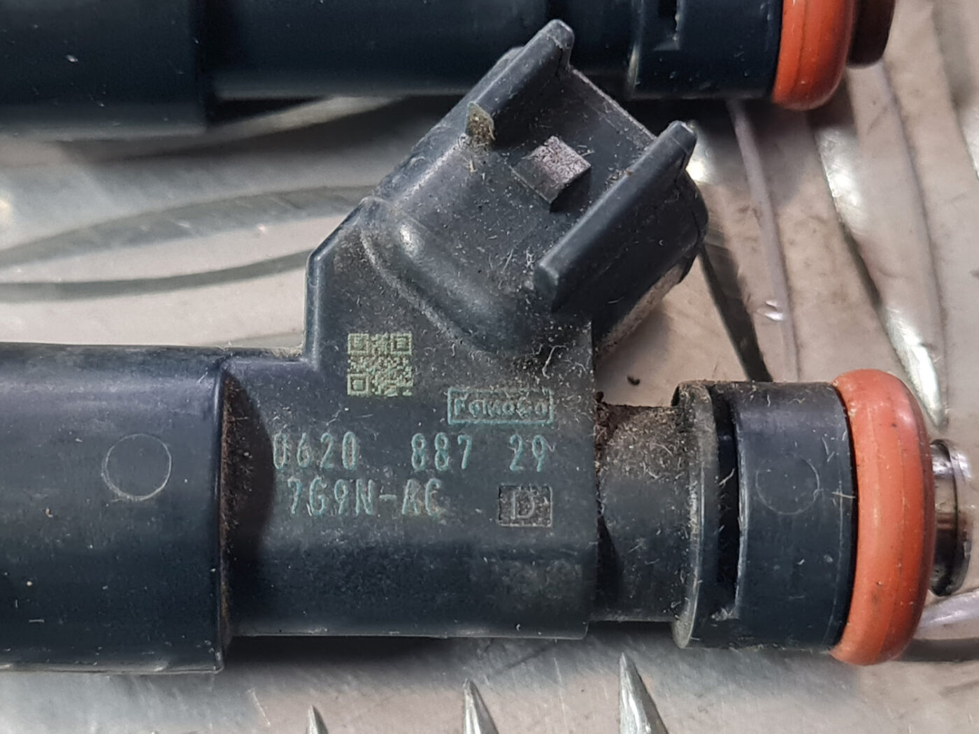 Degvielas smidzinātājs priekš VOLVO XC 60 2009 7 Degvielas smidzinātājs priekš VOLVO XC 60 2009