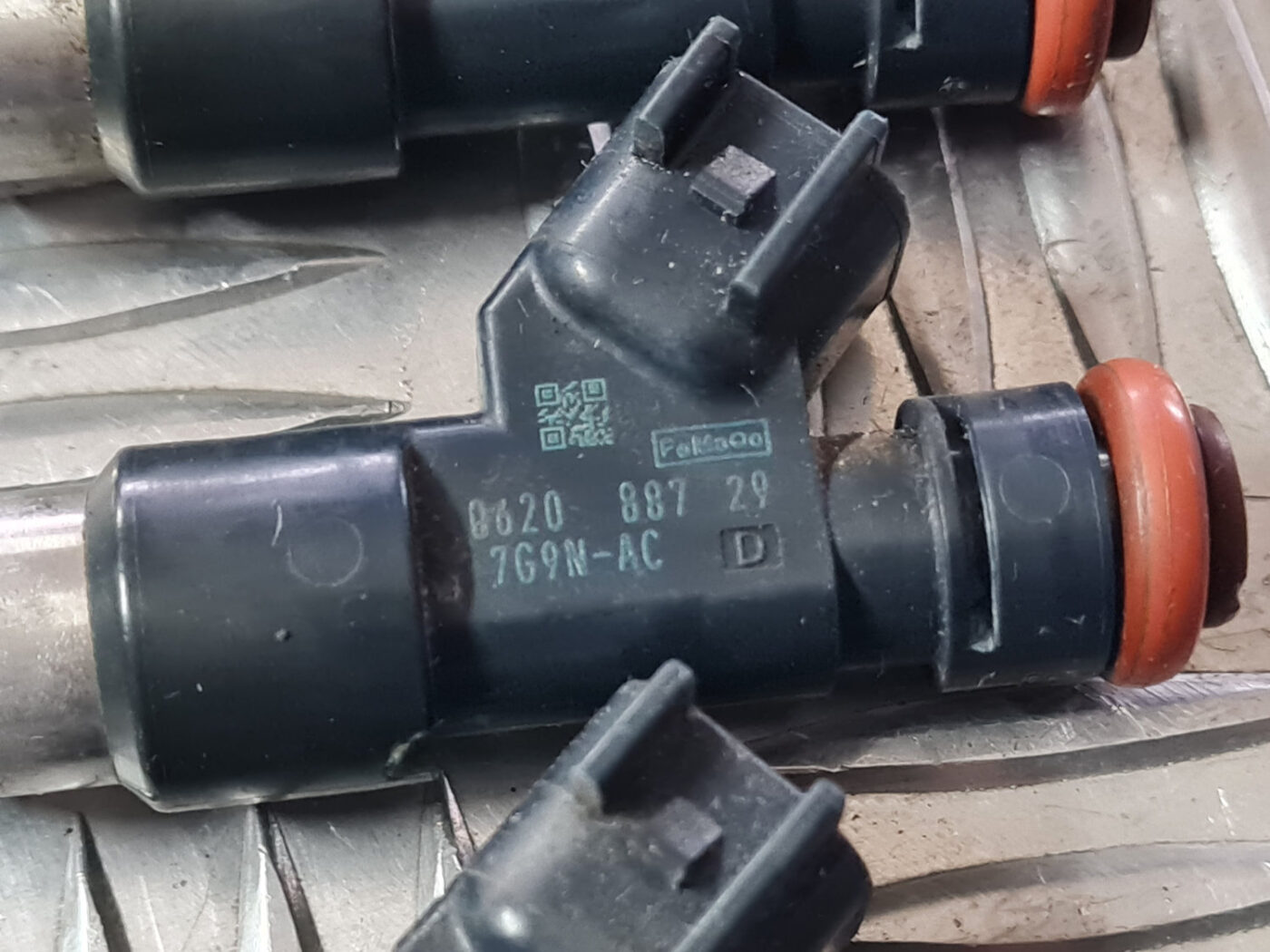 Degvielas smidzinātājs priekš VOLVO XC 60 2009 4 Degvielas smidzinātājs priekš VOLVO XC 60 2009