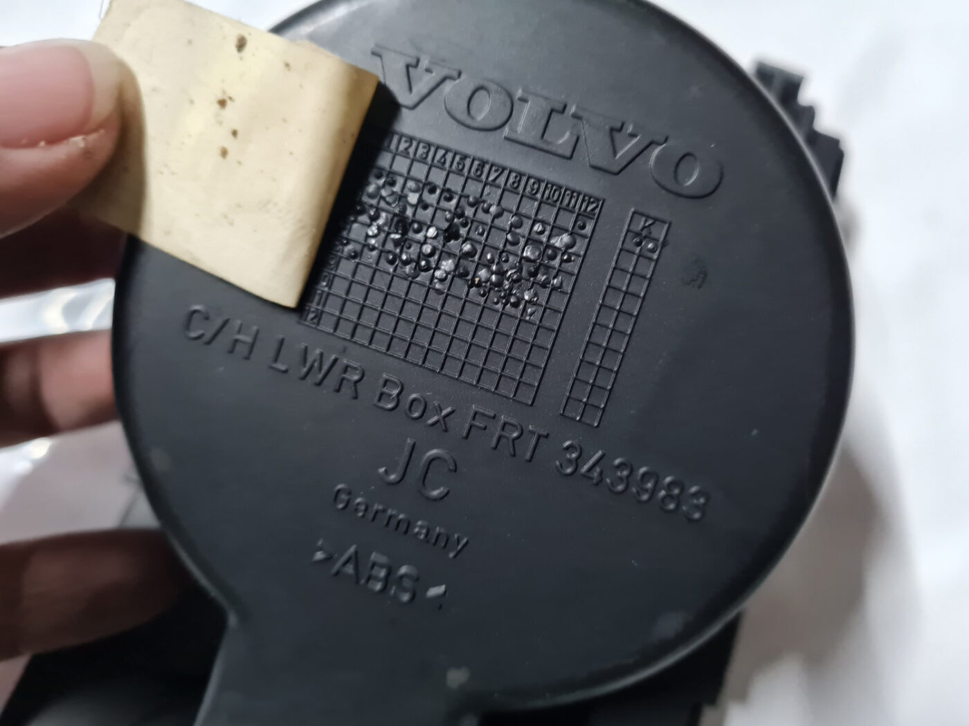 Krūzes turētājs priekš VOLVO XC 60 2009 3 Krūzes turētājs priekš VOLVO XC 60 2009