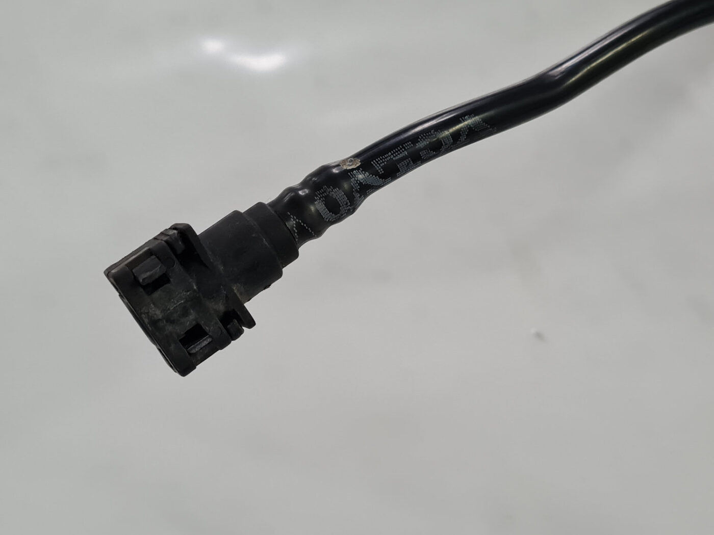 Degvielas caurule priekš VOLVO XC 60 2009 2 Degvielas caurule priekš VOLVO XC 60 2009