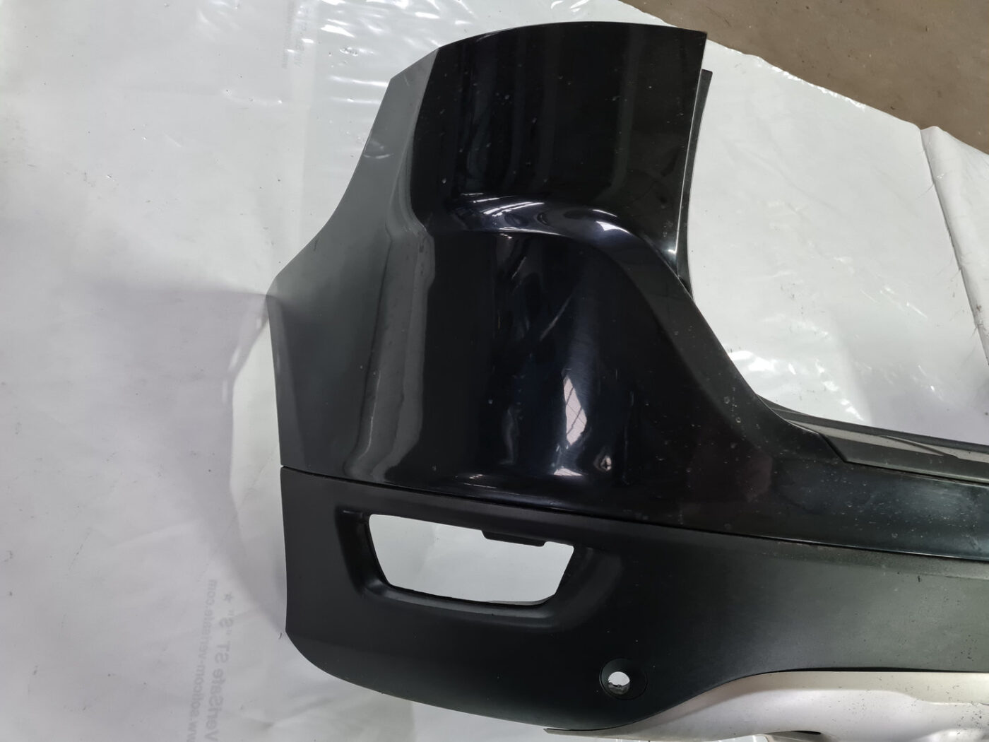 Aizmugures buferis priekš VOLVO XC 60 2009 25 Aizmugures buferis priekš VOLVO XC 60 2009