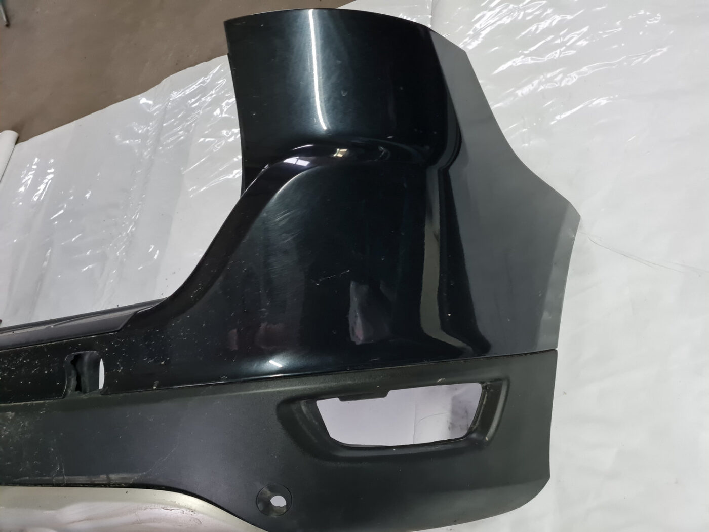 Aizmugures buferis priekš VOLVO XC 60 2009 21 Aizmugures buferis priekš VOLVO XC 60 2009