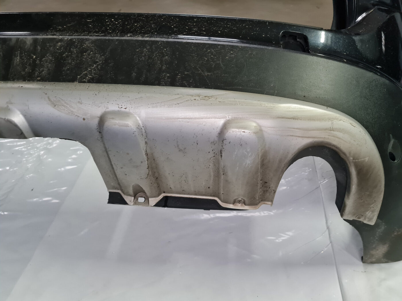 Aizmugures buferis priekš VOLVO XC 60 2009 19 Aizmugures buferis priekš VOLVO XC 60 2009