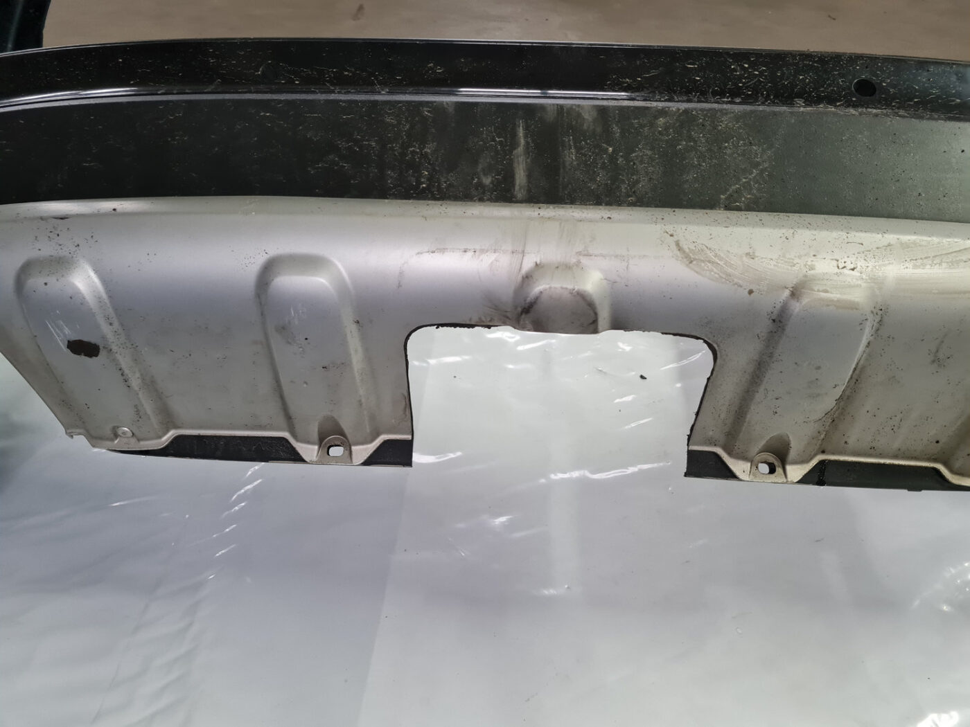 Aizmugures buferis priekš VOLVO XC 60 2009 18 Aizmugures buferis priekš VOLVO XC 60 2009