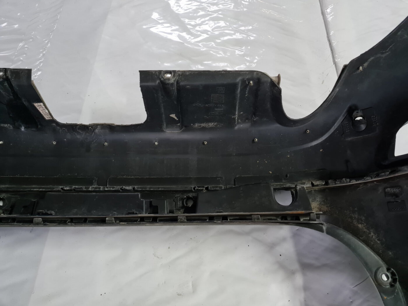 Aizmugures buferis priekš VOLVO XC 60 2009 9 Aizmugures buferis priekš VOLVO XC 60 2009