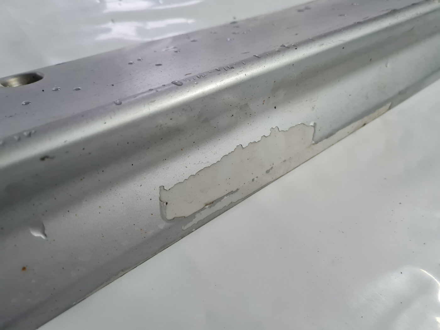 Ārēja sliekšņa kreisa uzlika priekš VOLVO XC 60 2009 11 Ārēja sliekšņa kreisa uzlika priekš VOLVO XC 60 2009