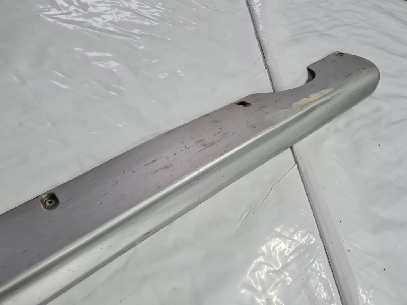 Ārēja sliekšņa kreisa uzlika priekš VOLVO XC 60 2009 10 Ārēja sliekšņa kreisa uzlika priekš VOLVO XC 60 2009