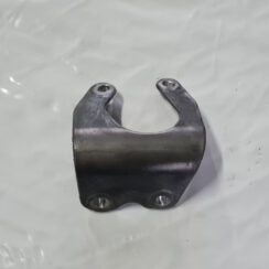 Pārnesumkārbas kronšteins priekš VOLVO XC 60 2009