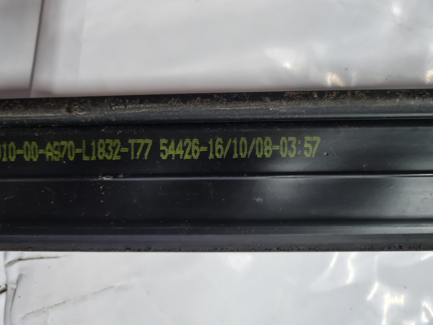 Jumta reliņi priekš VOLVO XC 60 2009 7 Jumta reliņi priekš VOLVO XC 60 2009