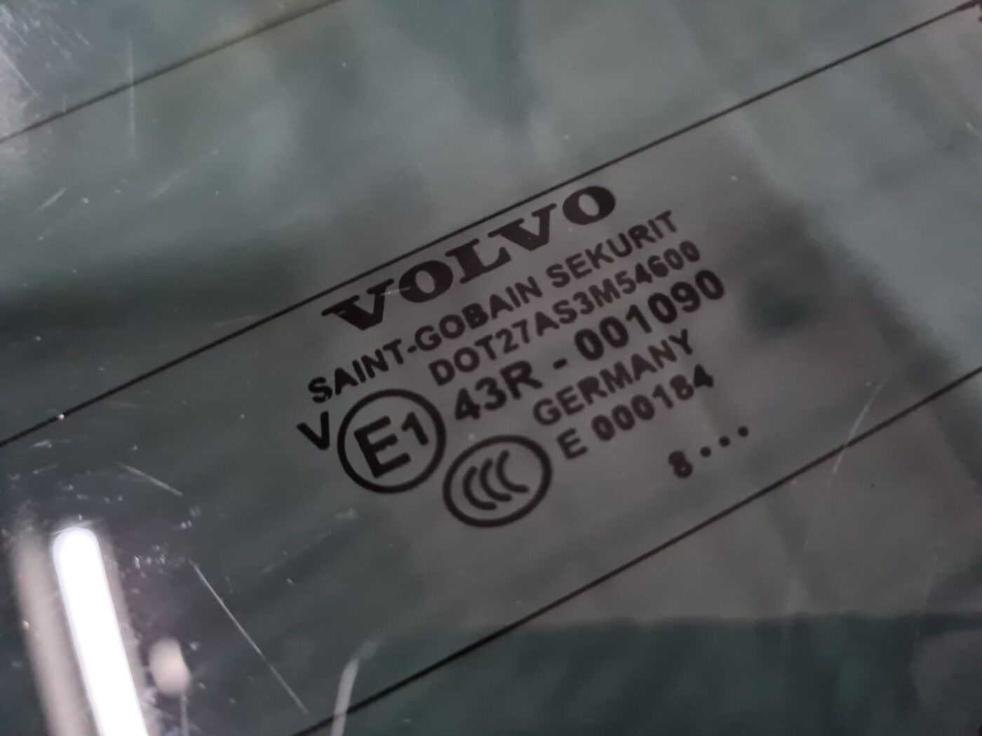 Aizmugures stikls priekš VOLVO XC 60 2009 6 Aizmugures stikls priekš VOLVO XC 60 2009