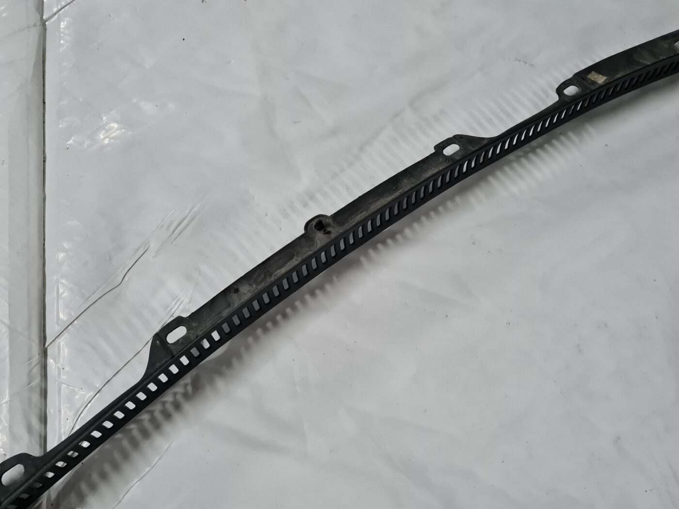 Pārsega reste priekš VOLVO XC 60 2009 7 Pārsega reste priekš VOLVO XC 60 2009