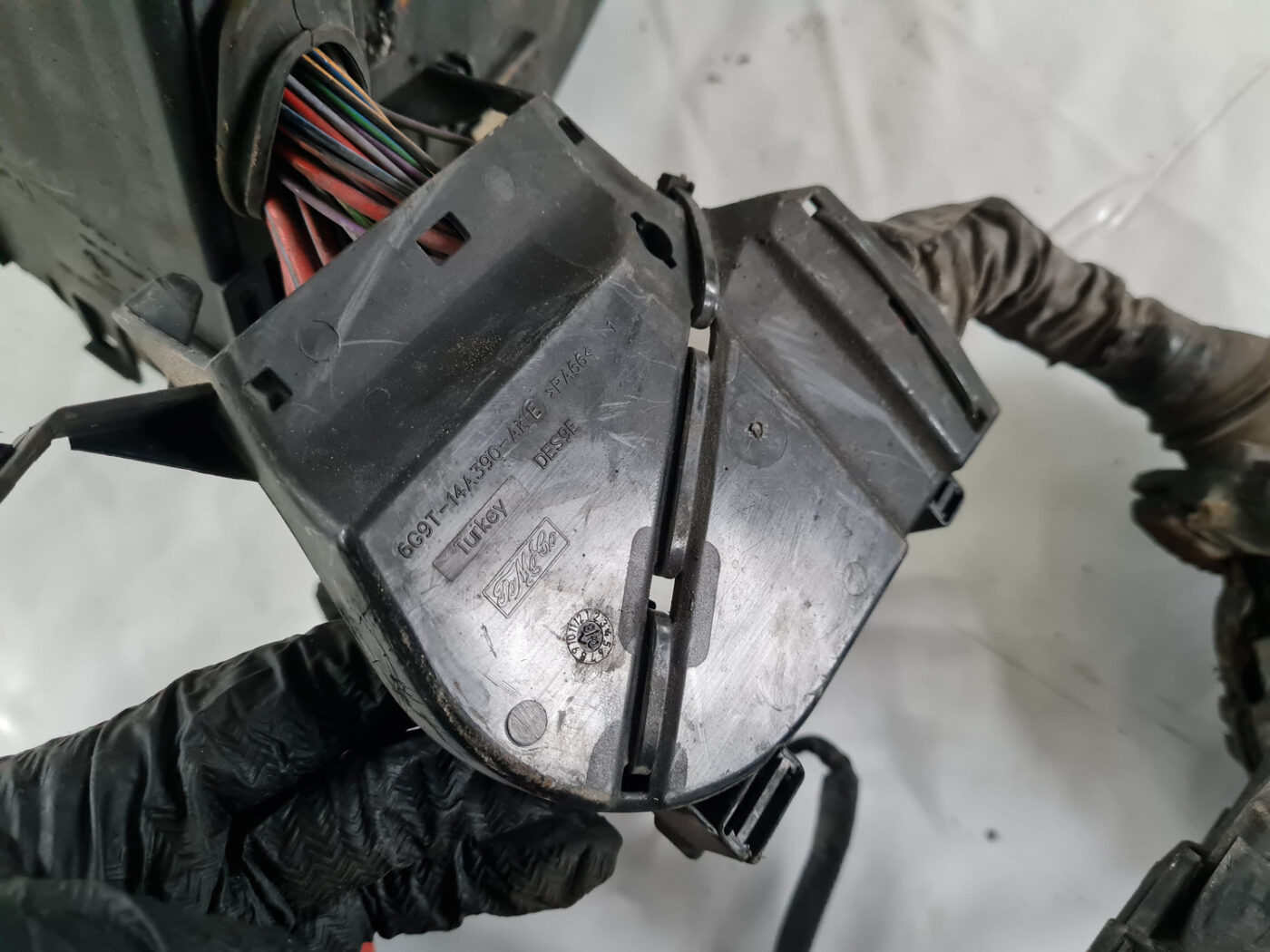 Dzinēja vadi priekš VOLVO XC 60 2009 14 Dzinēja vadi priekš VOLVO XC 60 2009