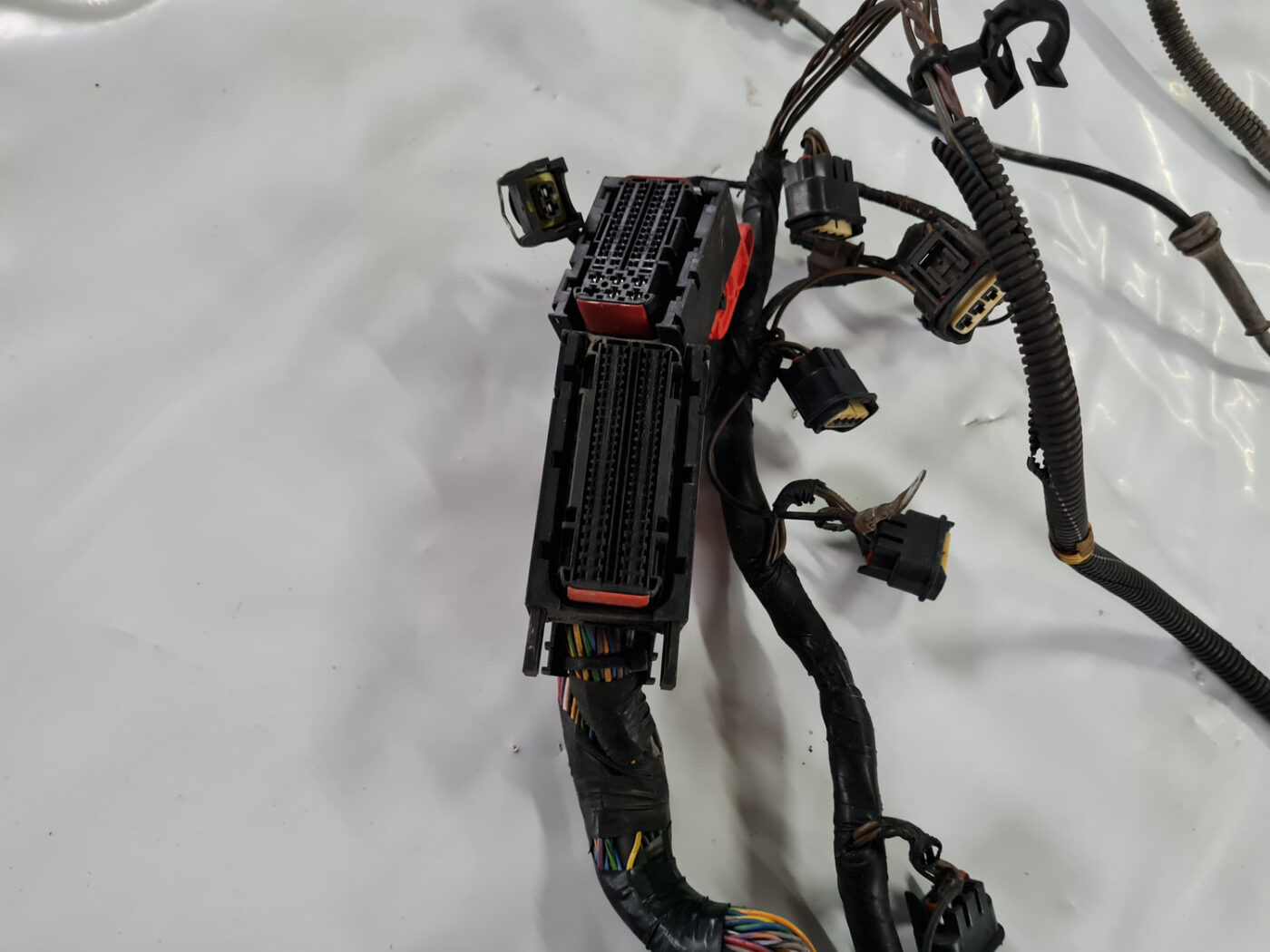 Dzinēja vadi priekš VOLVO XC 60 2009 6 Dzinēja vadi priekš VOLVO XC 60 2009