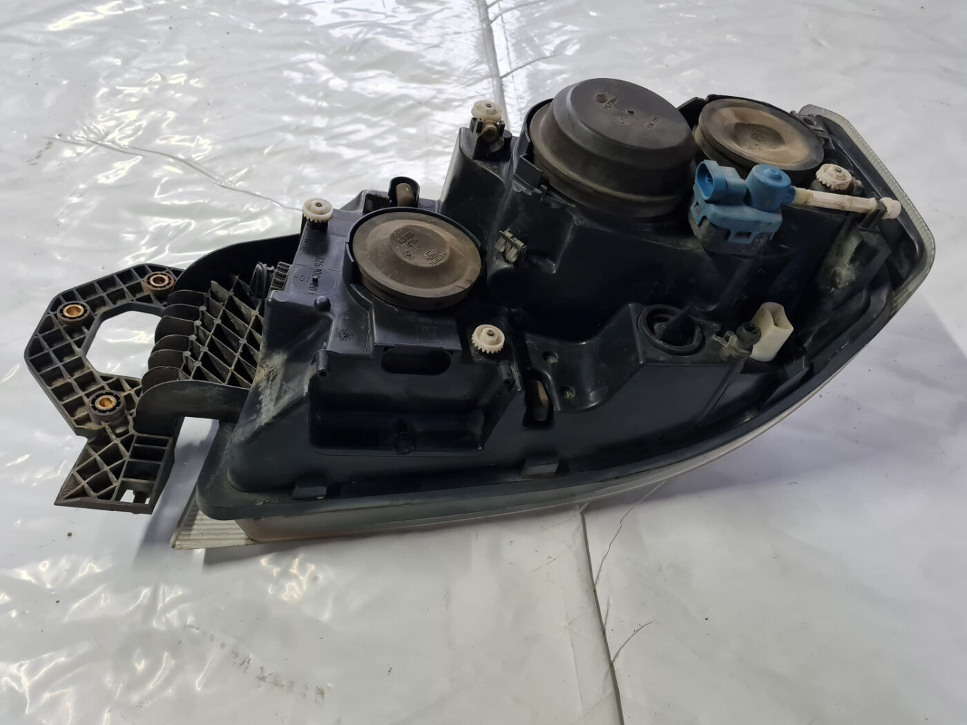 Priekšējais labais lukturis priekš RENAULT TRUCK 2004 5 Priekšējais labais lukturis priekš RENAULT TRUCK 2004