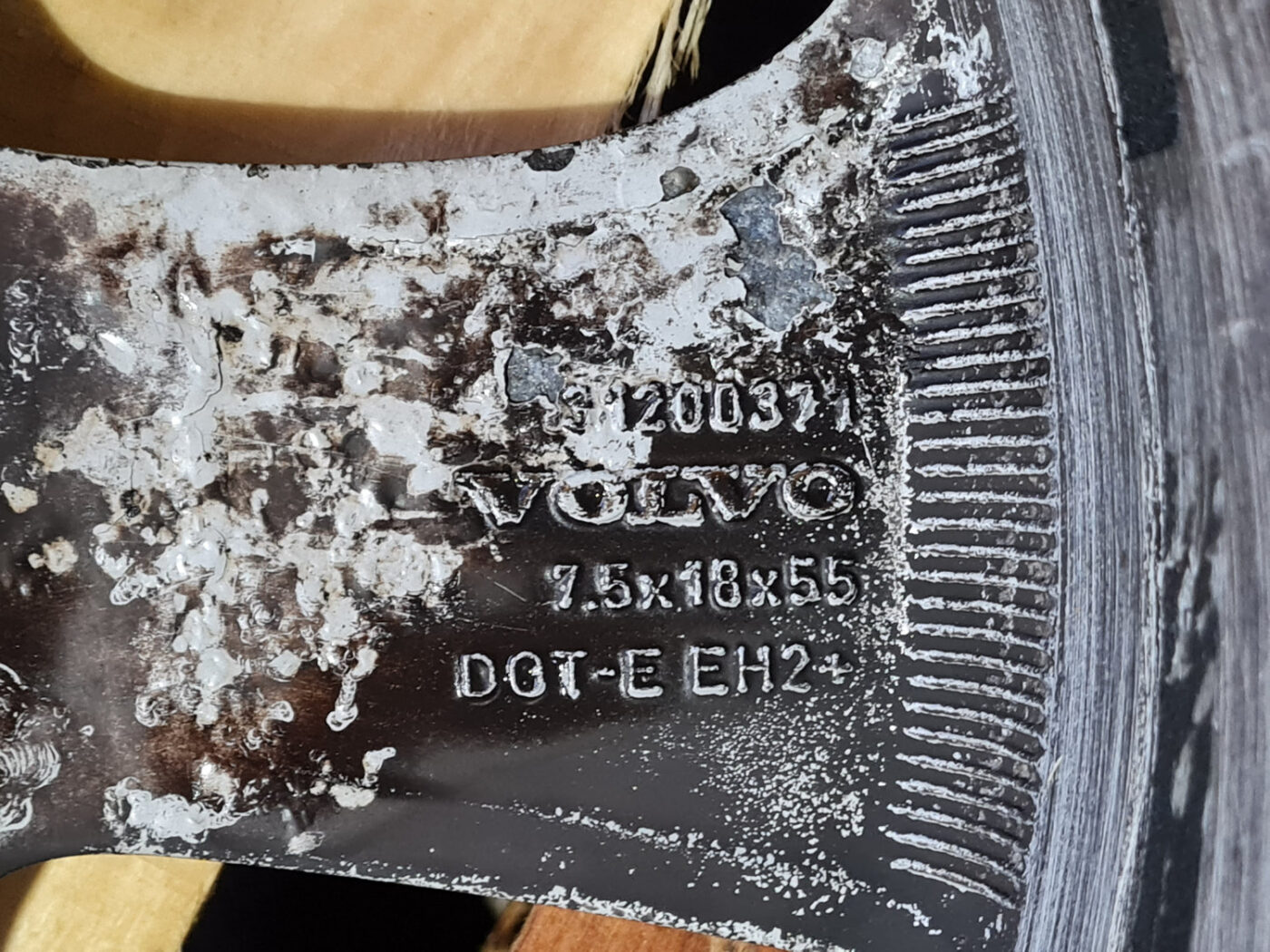 Lietie diski - vieglmetāla (kpl) priekš VOLVO XC 60 2009 3 Lietie diski - vieglmetāla (kpl) priekš VOLVO XC 60 2009