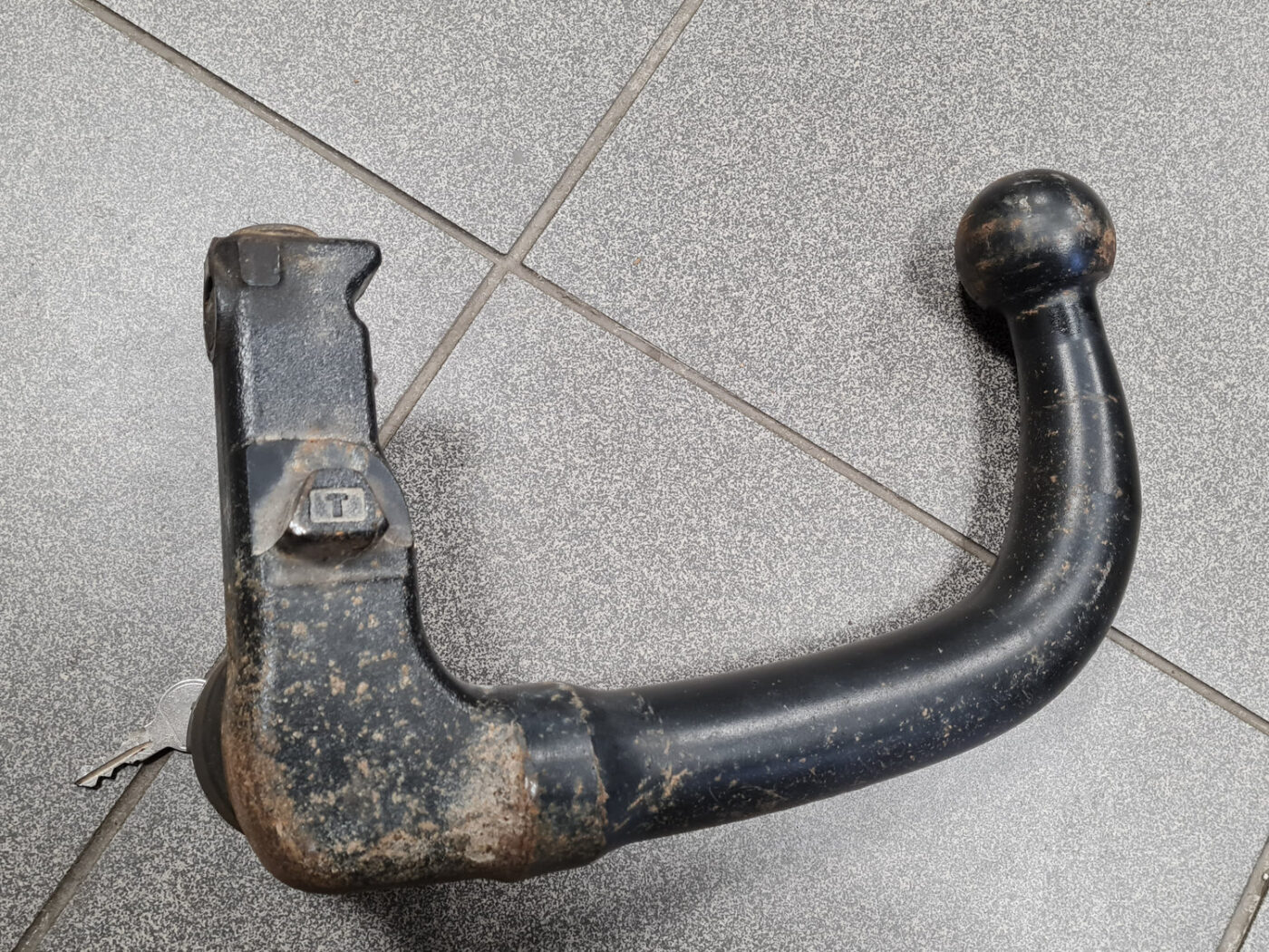 Sakabes ierīce (āķis) priekš BMW 525D E61 2007 TOURING BLACK 4 Sakabes ierīce (āķis) priekš BMW 525D E61 2007 TOURING BLACK