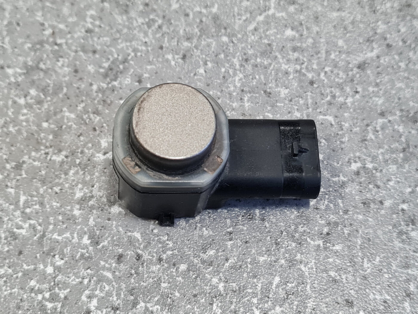 Parkošanās devējs priekš VW PASSAT CC 2009 2 Parkošanās devējs priekš VW PASSAT CC 2009